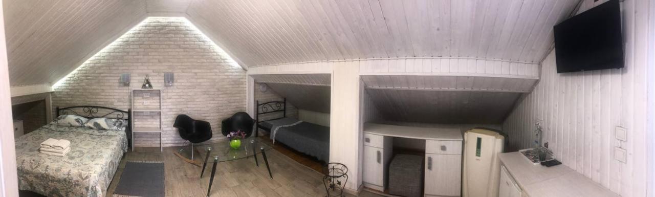Apartments Like Hotel Chernivtsi Ngoại thất bức ảnh