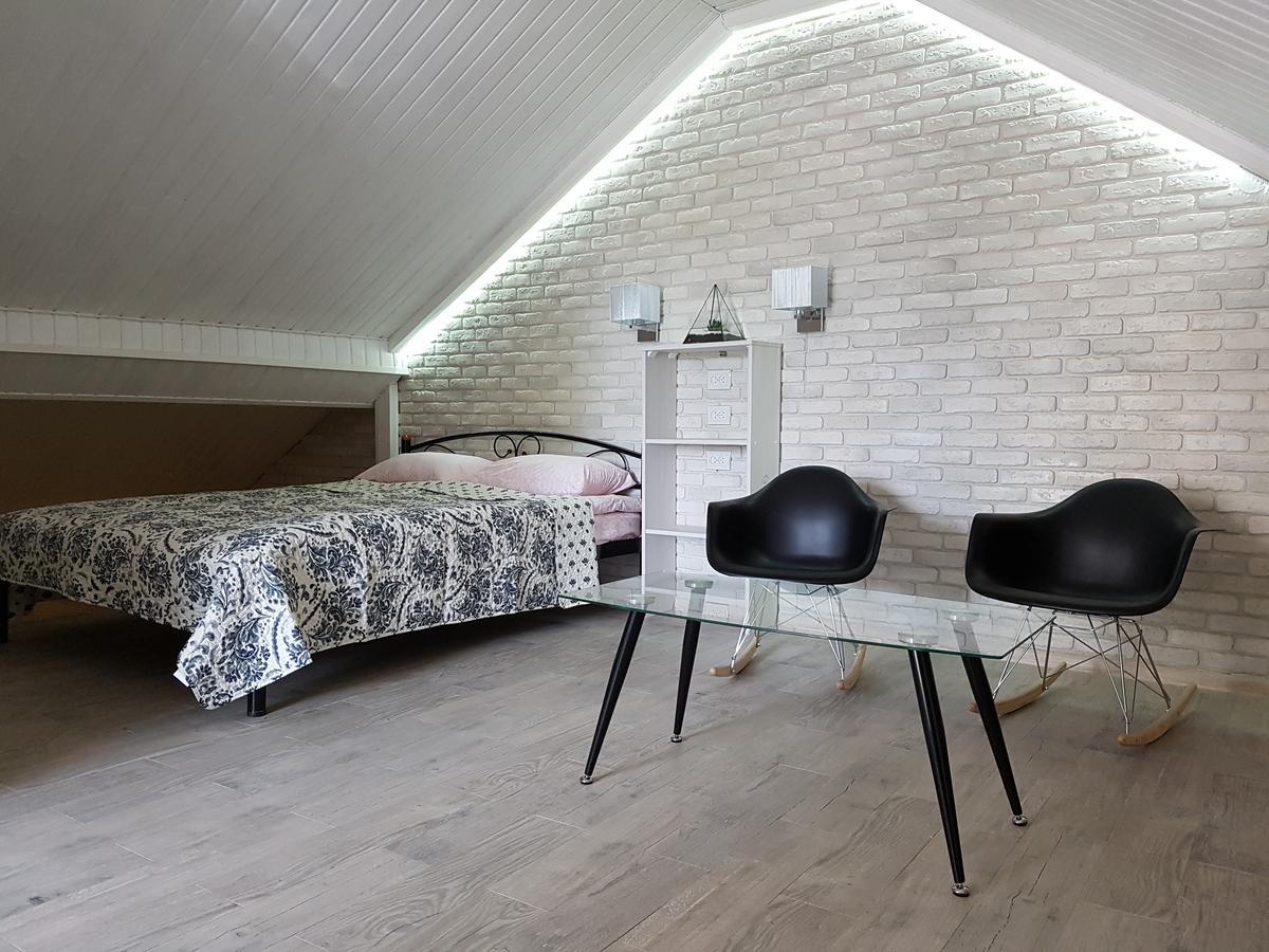 Apartments Like Hotel Chernivtsi Ngoại thất bức ảnh
