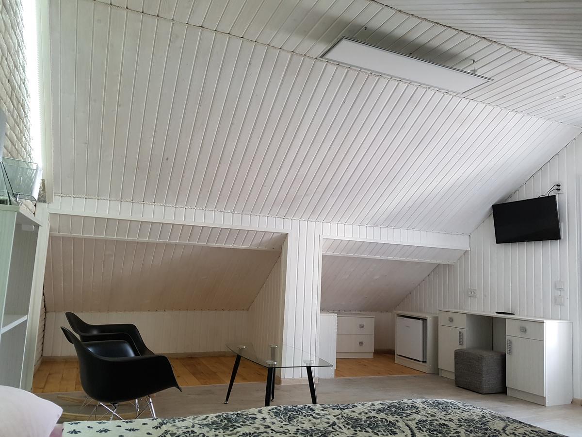 Apartments Like Hotel Chernivtsi Ngoại thất bức ảnh