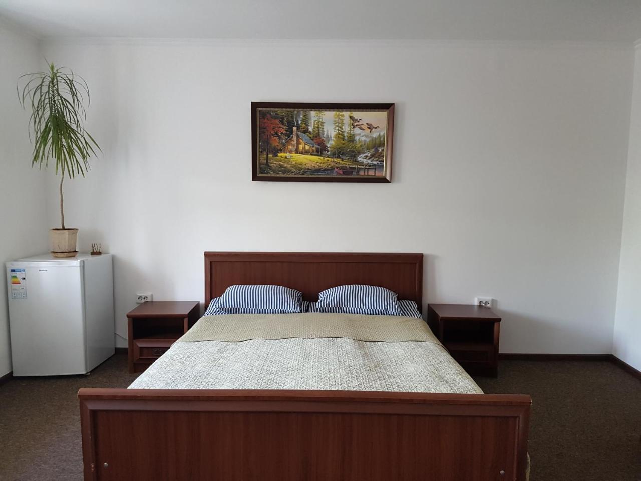 Apartments Like Hotel Chernivtsi Ngoại thất bức ảnh